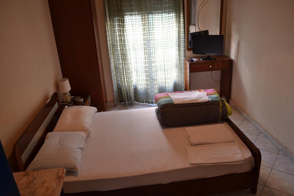 Argo Hotel Афины Экстерьер фото
